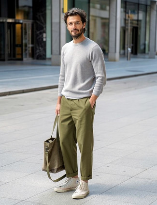 С чем носить оливковую большую сумку мужчине