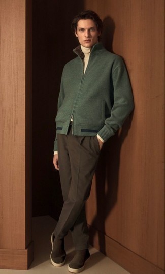 Какие водолазки носить с оливковым свитером на молнии мужчине