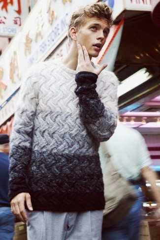 С чем носить омбре свитер с круглым вырезом мужчине
