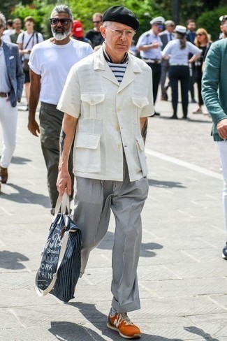 Какие брюки чинос носить с оранжевыми кроссовками