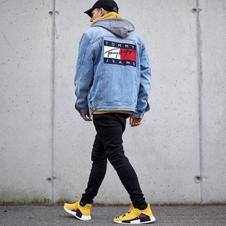 С чем носить оранжевые кроссовки мужчине