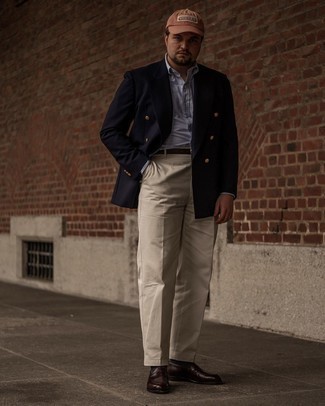 С чем носить оранжевую бейсболку мужчине