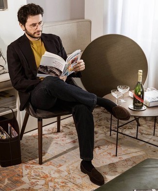 Какие лоферы носить с оранжевым свитером с круглым вырезом мужчине