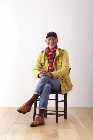 С чем носить оранжевую полевую куртку