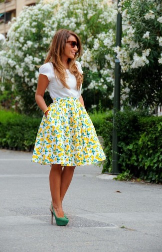 С чем носить оранжевую пышную юбку