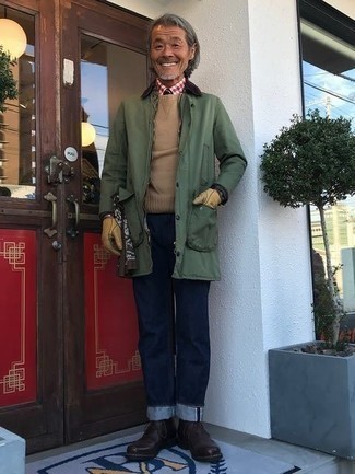 С чем носить оранжевые перчатки мужчине