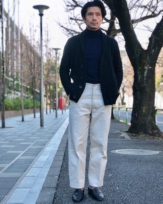 С чем носить оранжевые носки в горизонтальную полоску мужчине