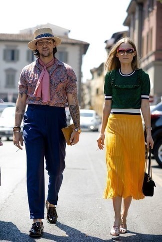 С чем носить оранжевую кожаную сумку мужчине