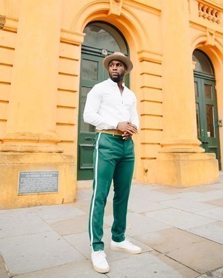 С чем носить оранжевый кожаный ремень мужчине