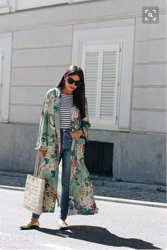 С чем носить оранжевые кожаные лоферы женщине