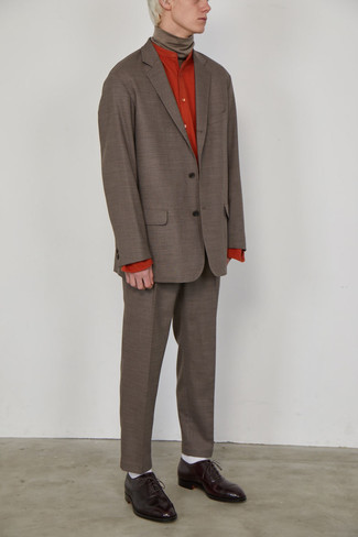 Какие водолазки носить с оранжевой рубашкой с длинным рукавом мужчине