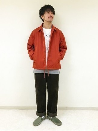 С чем носить оранжевую нейлоновую куртку-рубашку мужчине