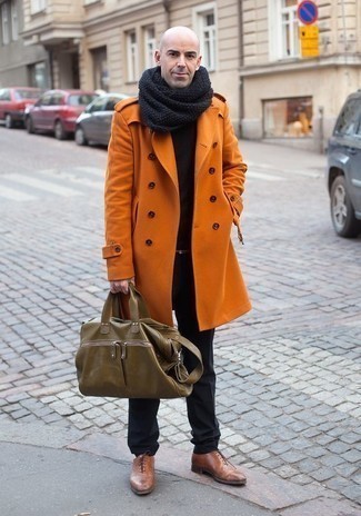 С чем носить оранжевое длинное пальто