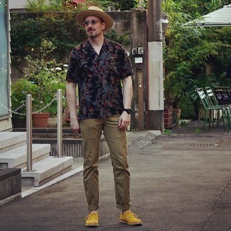 С чем носить оранжевые замшевые туфли дерби