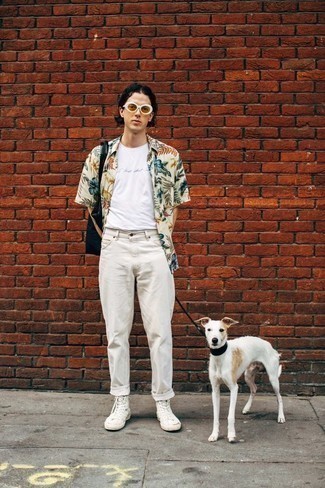 С чем носить оранжевые солнцезащитные очки мужчине