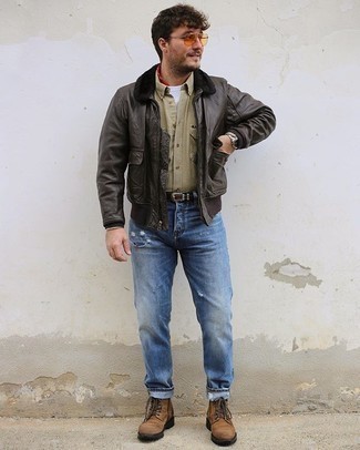 С чем носить оранжевые солнцезащитные очки мужчине