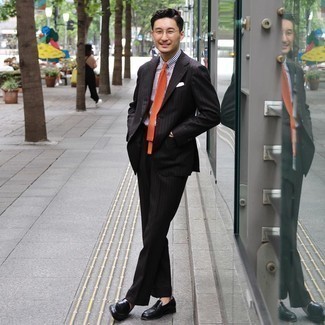 С чем носить оранжевый галстук мужчине