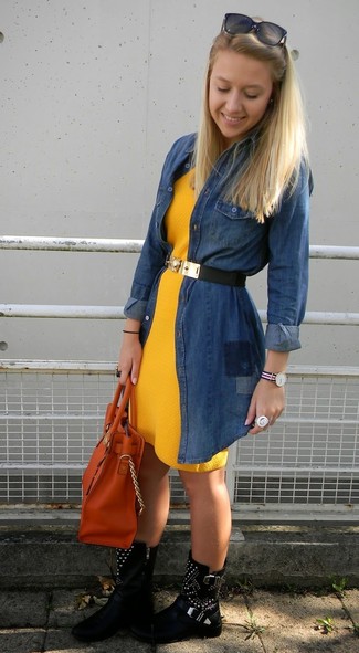 С чем носить оранжевую большую сумку