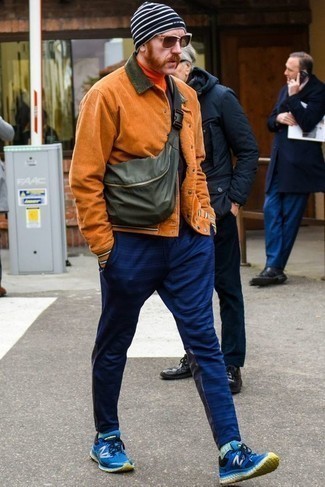 Какие куртки-рубашки носить с оранжевой водолазкой мужчине