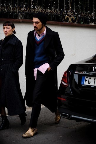 Как носить длинное пальто с трикотажным жилетом