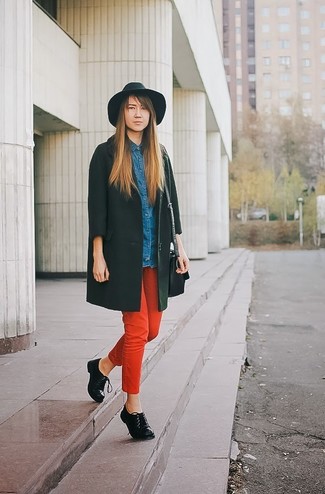 Как носить оксфорды с пальто женщине