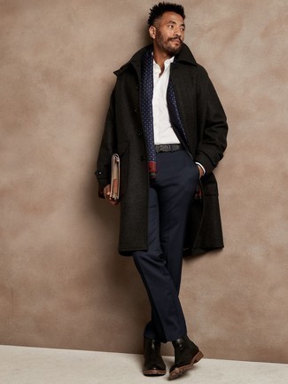 С чем носить шелковый шарф с "огурцами" мужчине