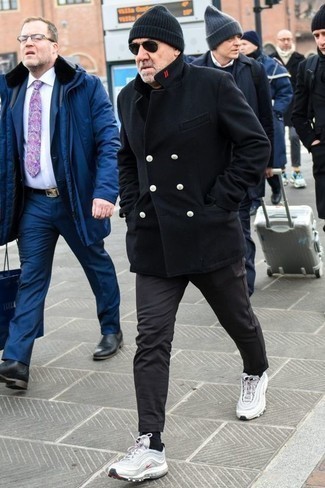 Как носить полупальто с кроссовками