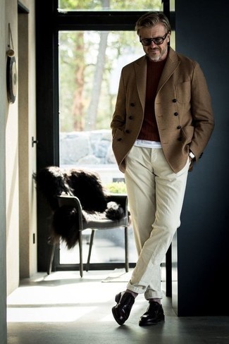 Как носить полупальто с свитером с круглым вырезом