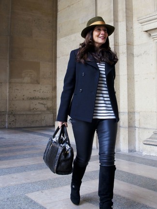 Как носить полупальто с леггинсами