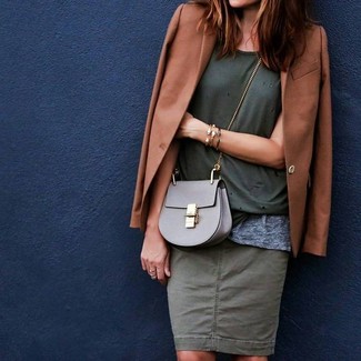 Как носить юбку-карандаш с пиджаком