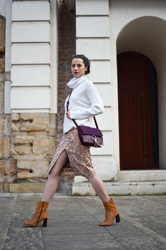 Как носить юбку-карандаш с водолазкой