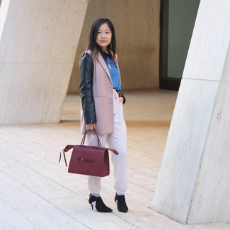 С чем носить розовый пиджак женщине