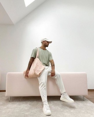 С чем носить розовую большую сумку из плотной ткани мужчине