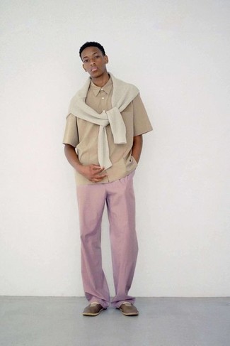 Какие лоферы носить с розовыми брюками чинос