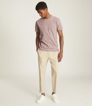 С чем носить розовую футболку с круглым вырезом мужчине