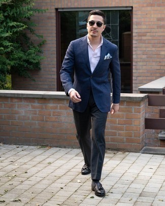 С чем носить розовую классическую рубашку мужчине