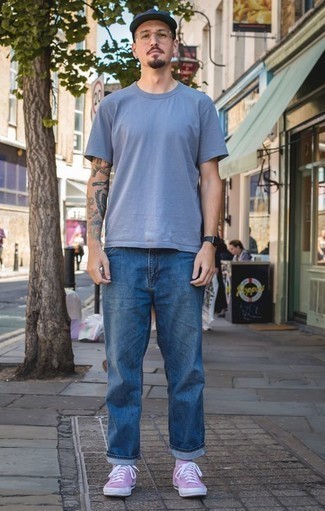 Какие джинсы носить с розовыми низкими кедами мужчине