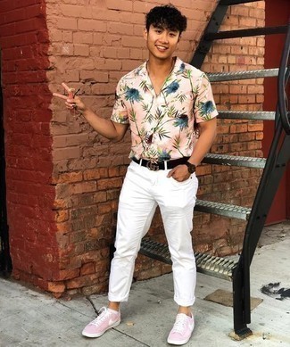 С чем носить розовые низкие кеды мужчине