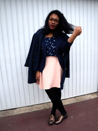 С чем носить розовую короткую юбку-солнце