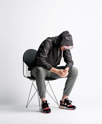 С чем носить бейсболку в шотландскую клетку мужчине