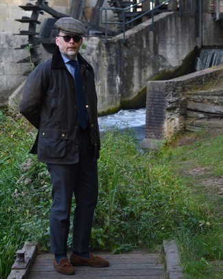 С чем носить кепку в шотландскую клетку мужчине