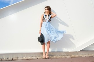 С чем носить шифоновое платье со складками