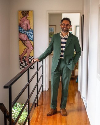 С чем носить футболку-поло за 50 лет мужчине