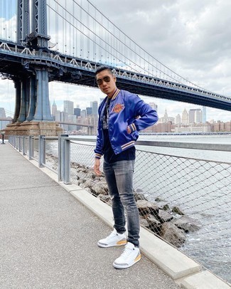 С чем носить кожаные кеды с принтом мужчине