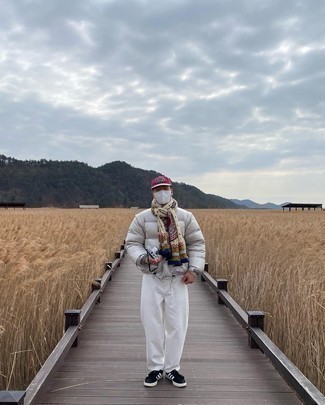 С чем носить шарф с принтом мужчине