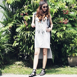 С чем носить платье-футляр с принтом