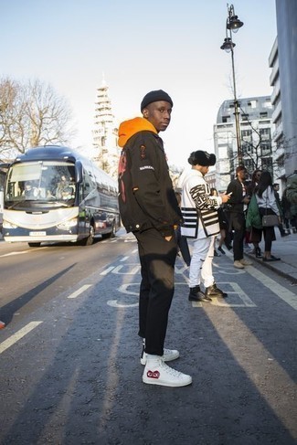 С чем носить куртку-рубашку с принтом мужчине