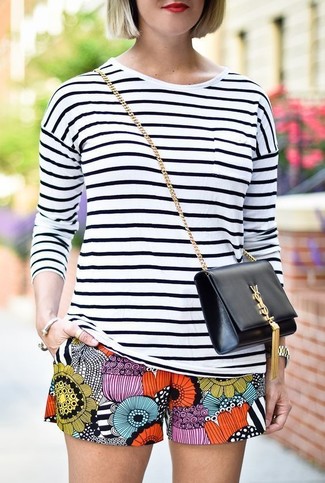 С чем носить шорты с принтом женщине