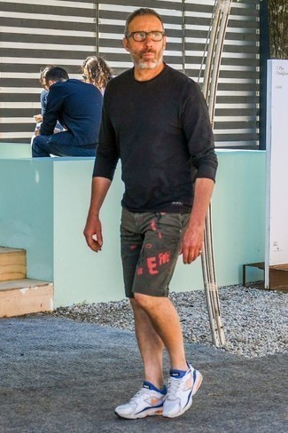 С чем носить шорты с принтом мужчине