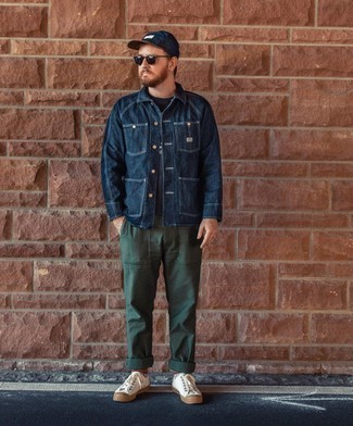 С чем носить носки с принтом мужчине